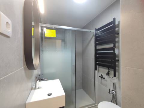 Loja transformada em T3 remodelado Odivelas