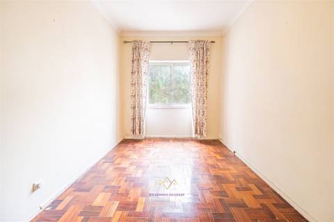 T3 com 2 Salas: o espaço ideal para a sua família crescer com conforto e conveniência