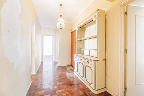 T3 com 2 Salas: o espaço ideal para a sua família crescer com conforto e conveniência