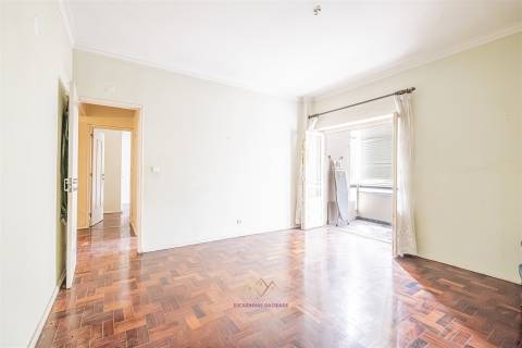 T3 com 2 Salas: o espaço ideal para a sua família crescer com conforto e conveniência