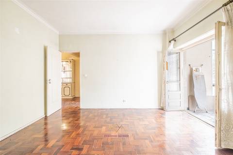 T3 com 2 Salas: o espaço ideal para a sua família crescer com conforto e conveniência