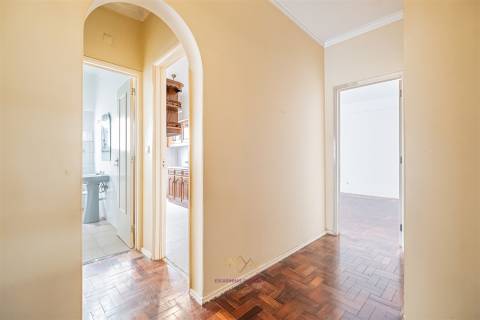 T3 com 2 Salas: o espaço ideal para a sua família crescer com conforto e conveniência
