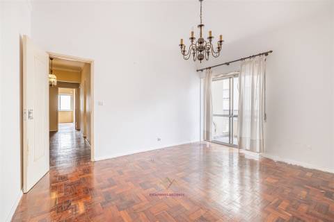 T3 com 2 Salas: o espaço ideal para a sua família crescer com conforto e conveniência