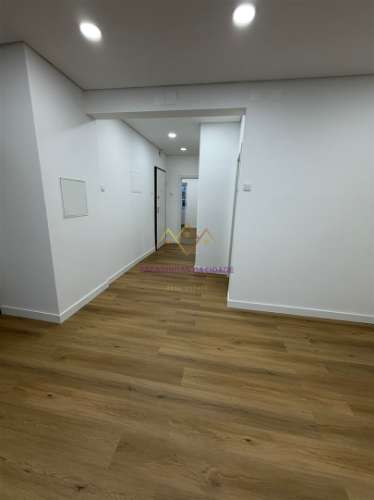 T2 junto às Portas Benfica remodelado
