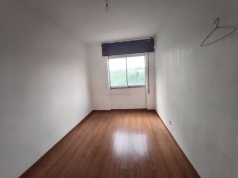 T3 com Elevado Potencial de Valorização na Cidade Nova, Santo António dos Cavaleiros