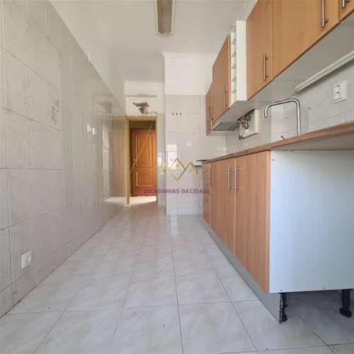 T3 Transformado em T4 Duplex | Espaçoso, Luminoso e com Grande Potencial