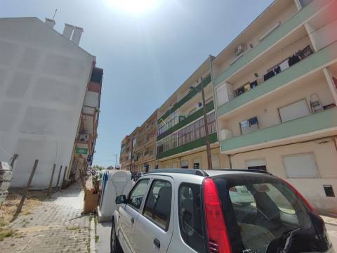 T3 Transformado em T4 Duplex | Espaçoso, Luminoso e com Grande Potencial