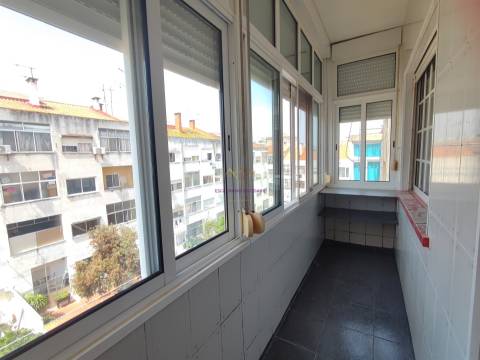T3 Transformado em T4 Duplex | Espaçoso, Luminoso e com Grande Potencial