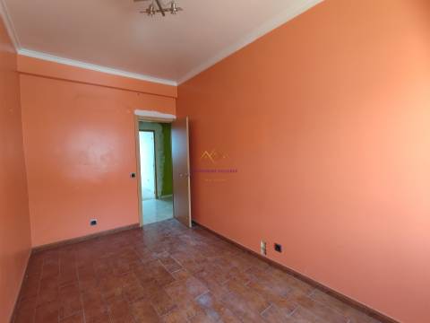 T3 Transformado em T4 Duplex | Espaçoso, Luminoso e com Grande Potencial