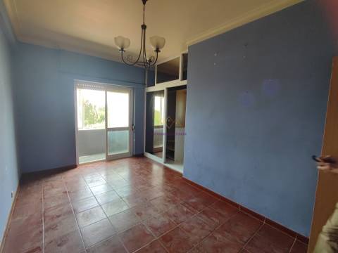 T3 Transformado em T4 Duplex | Espaçoso, Luminoso e com Grande Potencial