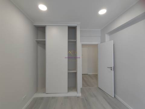 Apartamento T1 Venda em Venteira,Amadora