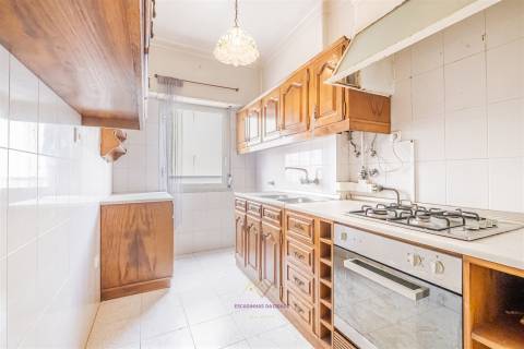 T3 com 2 Salas: o espaço ideal para a sua família crescer com conforto e conveniência