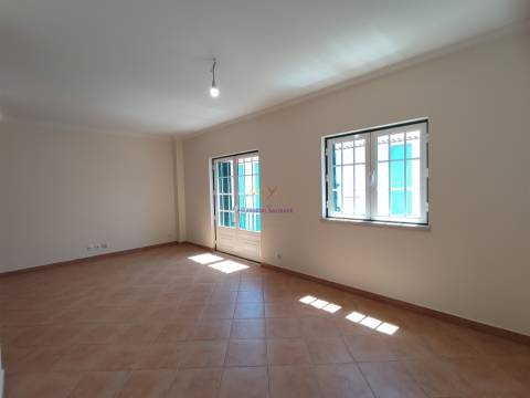 Apartamento T2 com sótão de 69 m² no centro de Marinhais – Excelente oportunidade de compra