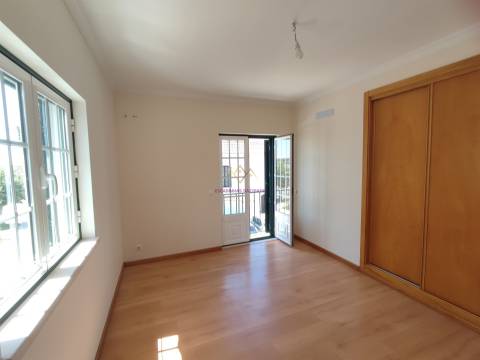 Apartamento T2 com sótão de 69 m² no centro de Marinhais – Excelente oportunidade de compra