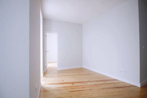 Apartamento T3 equipado com terraço Arroios