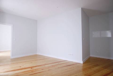Apartamento T3 equipado com terraço Arroios