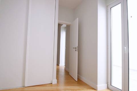 Apartamento T3 equipado com terraço Arroios