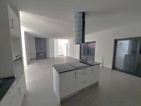 Moradia T4 (Nova Construção)