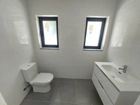 Moradia T4 (Nova Construção)