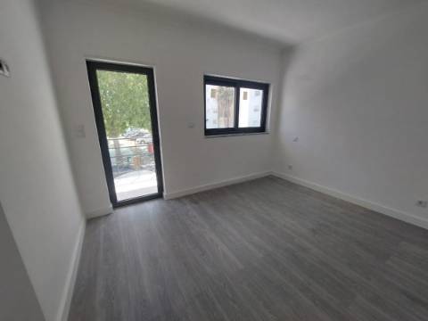 Moradia T4 (Nova Construção)