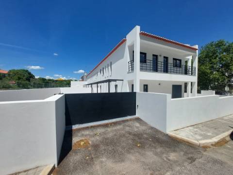 Moradia T4 (Nova Construção)