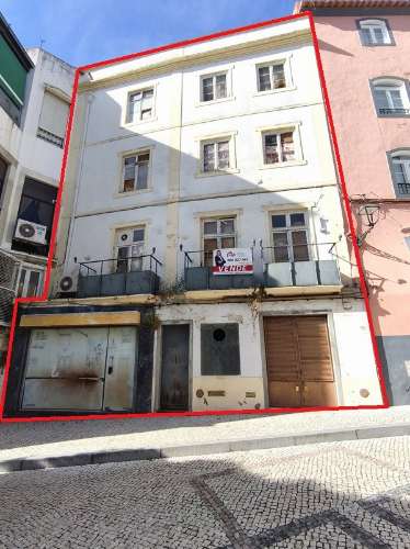Prédio Misto no Centro Histórico