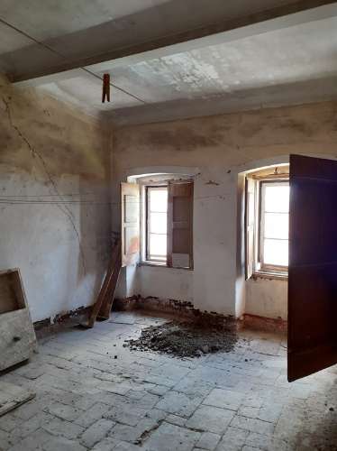 Prédio Misto no Centro Histórico