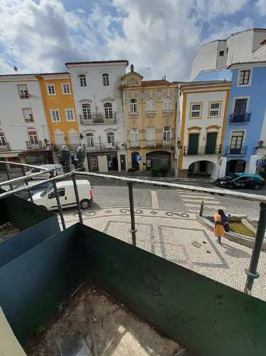 Prédio Misto no Centro Histórico