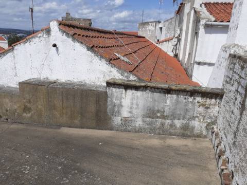 Prédio Misto no Centro Histórico