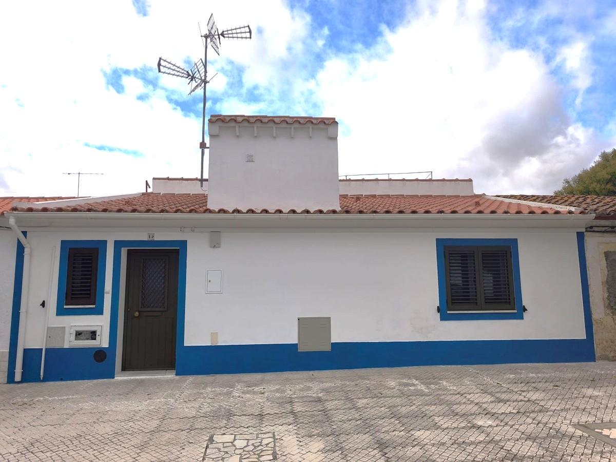 Moradia T2 com logradouro