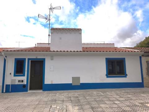 Moradia T2 com logradouro