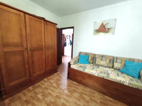 Moradia T2 com logradouro