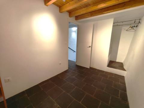 Prédio T2 no Centro Histórico