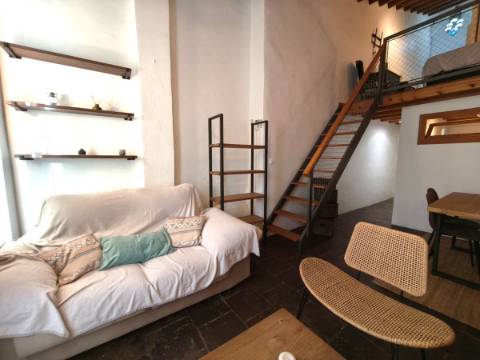 Prédio T2 no Centro Histórico