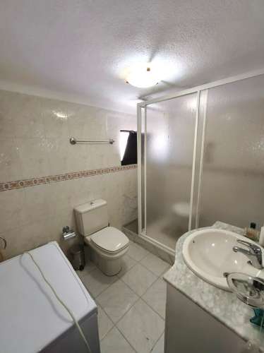 Moradia em banda T1+1 em Santa Eulália