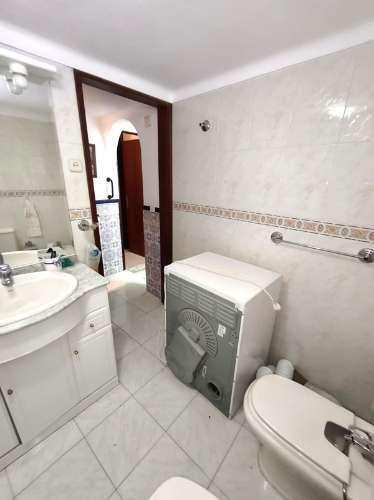 Moradia em banda T1+1 em Santa Eulália