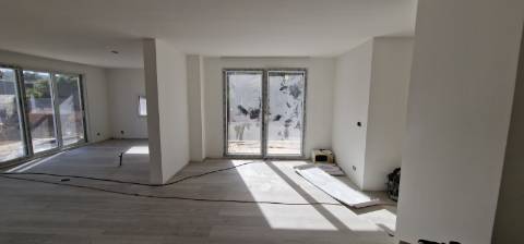 Moradia T4 com piscina à venda em Manique