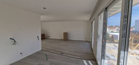 Moradia T4 com piscina à venda em Manique