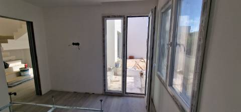 Moradia T4 com piscina à venda em Manique