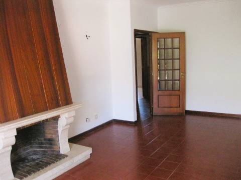 Apartamento T3 para arrendar em Oeiras