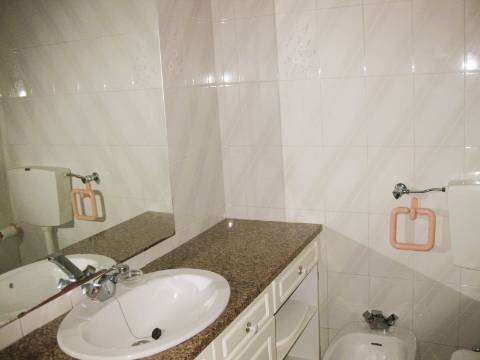 Apartamento T3 para arrendar em Oeiras