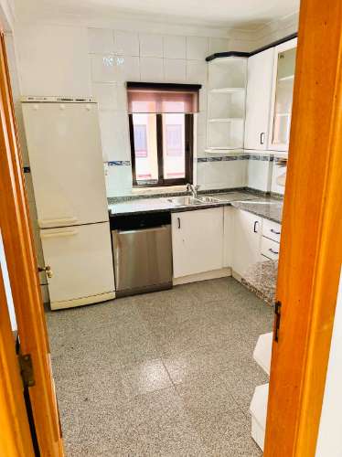Arrendamento apartamento T2 na Guia, Cascais