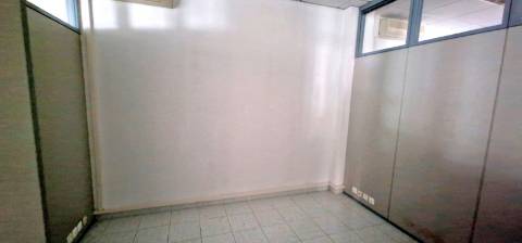 Oportunidade Única! Espaço Comercial de 152m2 na Costa da Guia