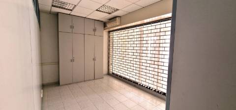 Oportunidade Única! Espaço Comercial de 152m2 na Costa da Guia