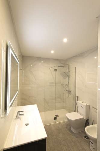 Descubra o Charme de Lisboa: T3 Sofisticado na Prestigiada Alameda Dom Afonso Henriques