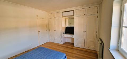 Moradia geminada com piscina inserida em Condominio de luxo- Cascais