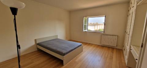 Moradia geminada com piscina inserida em Condominio de luxo- Cascais