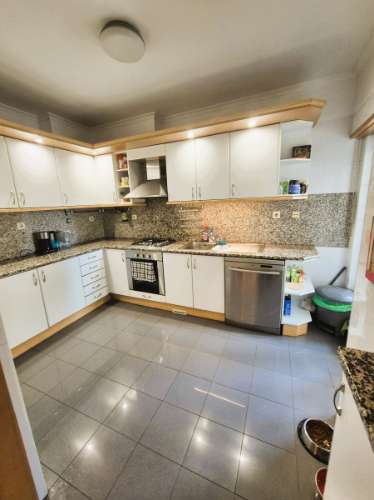 Fantástico Apartamento T3 em Condomínio Privado com Piscina e Zonas Verdes