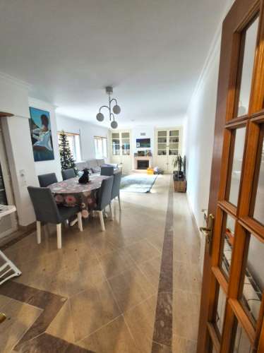 Fantástico Apartamento T3 em Condomínio Privado com Piscina e Zonas Verdes