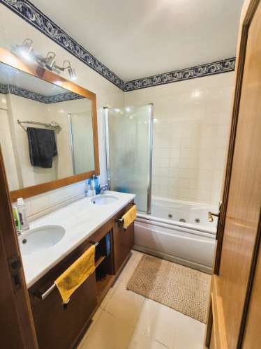 Fantástico Apartamento T3 em Condomínio Privado com Piscina e Zonas Verdes